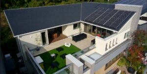 空と暮らす、屋上リビングという贅沢